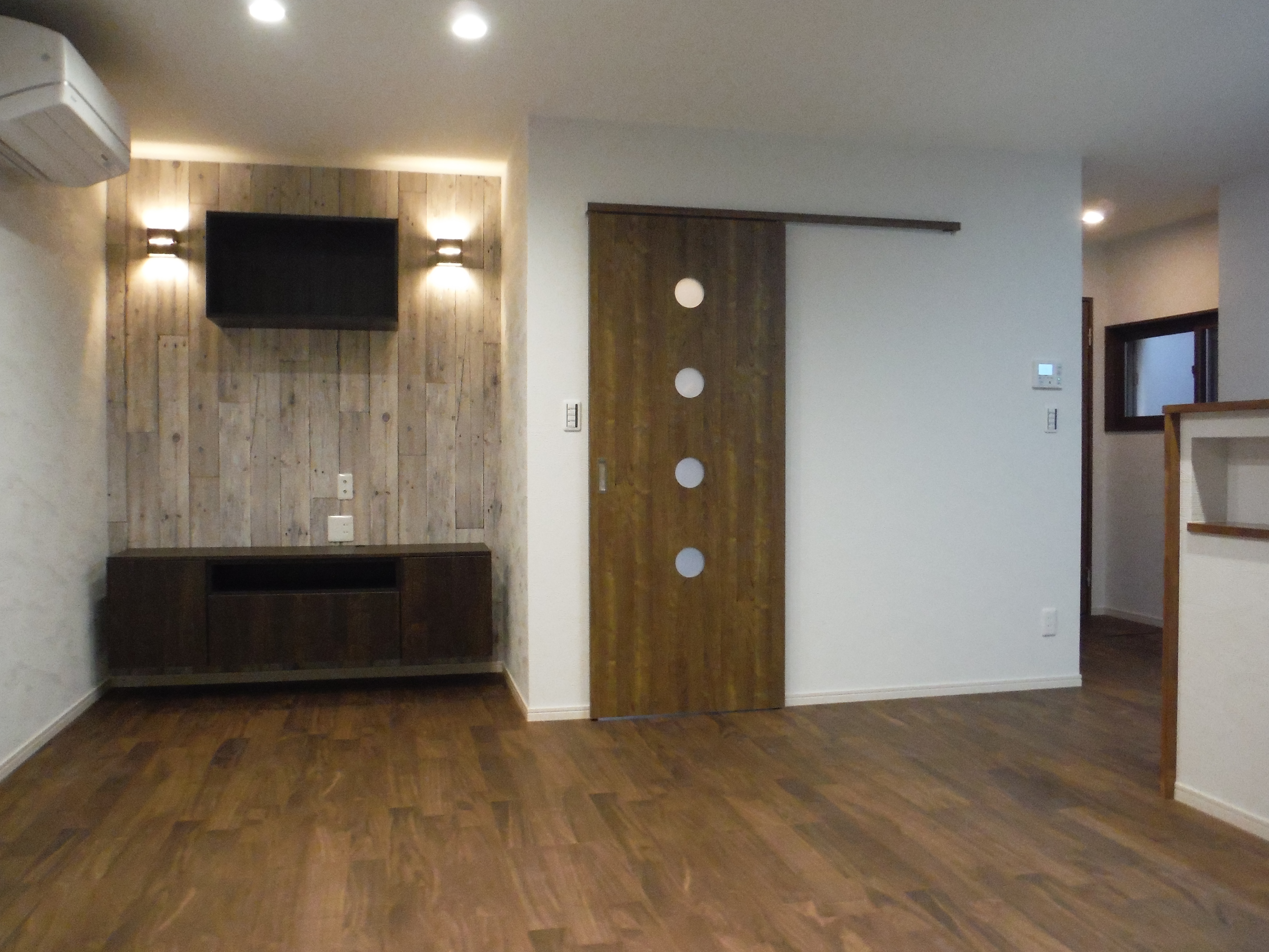 �����H��